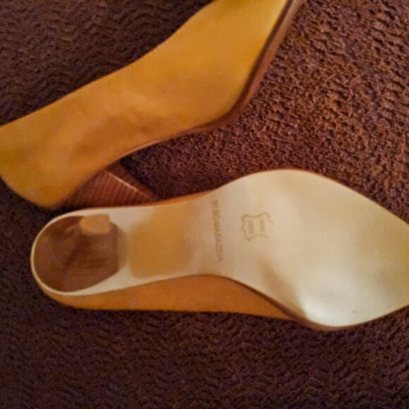 BCBG MAX AZRIA SHOES - Picture 5 of 5